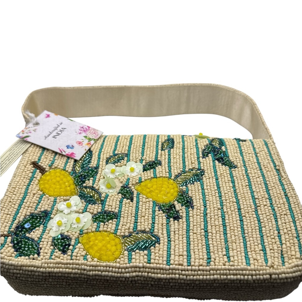 Elegant Floral Beaded Crossbody Bag - Picture 2 of 2